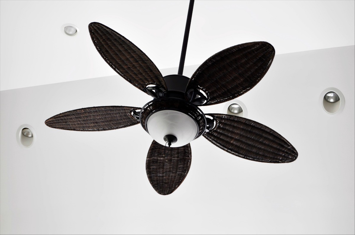 Damp vs Wet-Rated Outdoor Ceiling Fans - Express ...