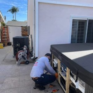 Express employee working on a LA home